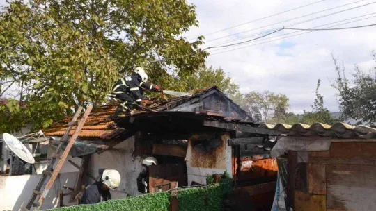 Patlama sesine çıktılar, yangınla karşılaştılar