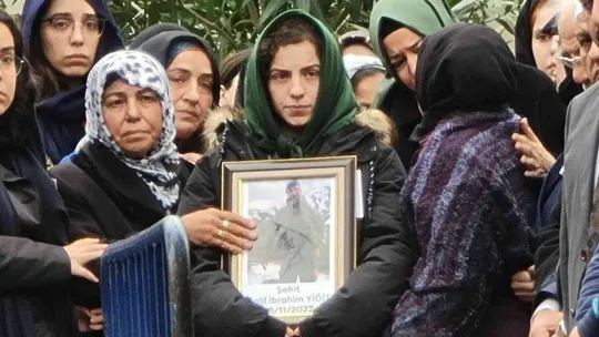 Pençe-Kilit Operasyonu'nda şehit olan Halil İbrahim Yiğit son yolculuğuna uğurlandı