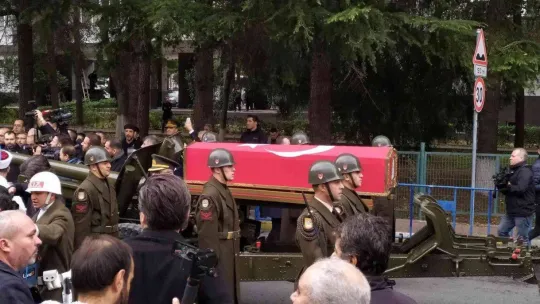 Pençe-Kilit Operasyonu'nda şehit olan Halil İbrahim Yiğit son yolculuğuna uğurlandı