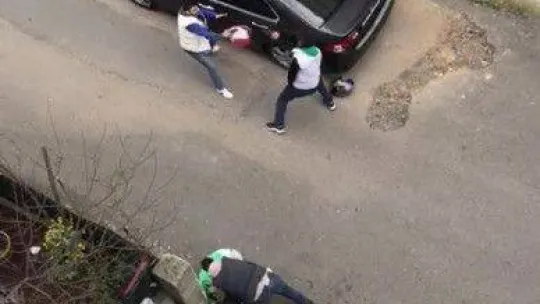 Pendik'te bıçaklı sopalı kavgada ortalık savaş alanına döndü