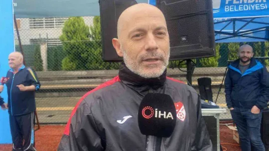 Pendik'te Engelliler Günü'ne özel dostluk maçı: Hakim ve savcılar sahaya çıktı