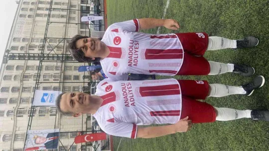 Pendik'te Engelliler Günü'ne özel dostluk maçı: Hakim ve savcılar sahaya çıktı