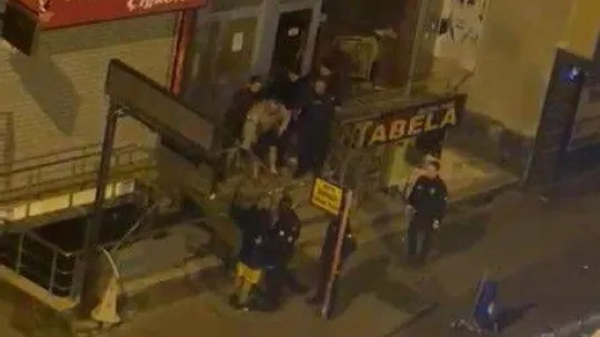 Pendik'te iki kardeş arasında kavga: Babaları ortalığı ayağa kaldırdı