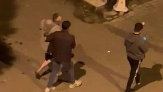 Pendik'te iki kardeş arasında kavga: Babaları ortalığı ayağa kaldırdı