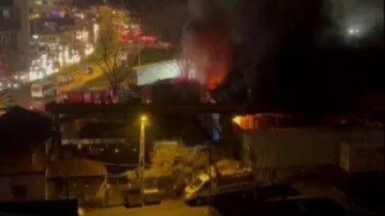 Pendik'te korkutan fabrika yangını