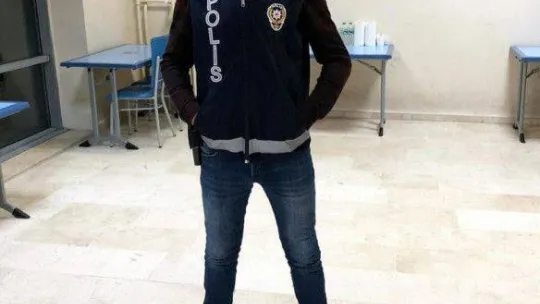 Pendik'te polis memuru evinde intihar etti