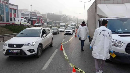 Pendik'te seyir halindeyken kalp krizi geçiren sürücü hayatını kaybetti