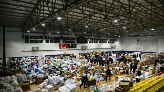 Pendik'ten deprem bölgesine yardım eli