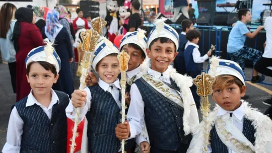 Silivri Belediyesinden 220 çocuğa coşkulu sünnet şöleni