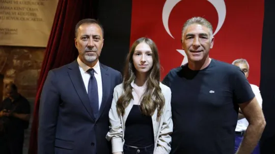 YKS ve LGS'de dereceye giren öğrenciler ödüllendirildi