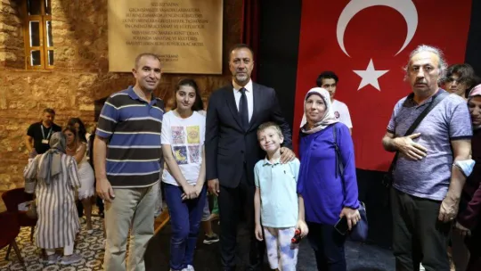 YKS ve LGS'de dereceye giren öğrenciler ödüllendirildi