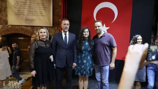 YKS ve LGS'de dereceye giren öğrenciler ödüllendirildi