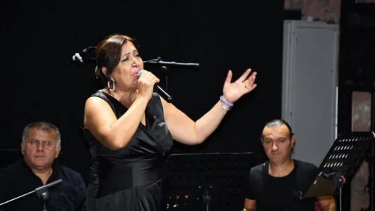 Silivri Belediyesi Bozkırın Tezenesini Andı