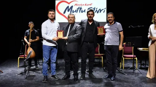 Silivri Belediyesi Bozkırın Tezenesini Andı