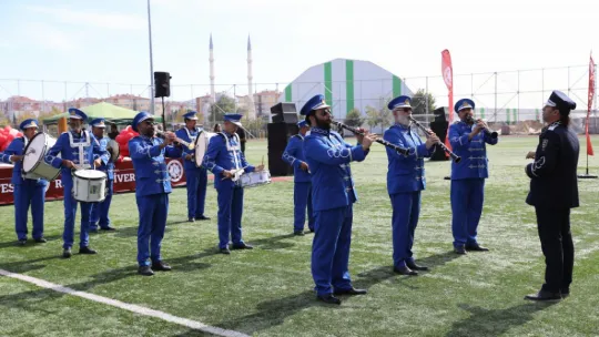 Yılmaz öğrencilere seslendi: 'Asla pes etmeyin'