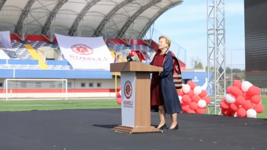 Yılmaz öğrencilere seslendi: 'Asla pes etmeyin'