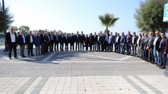 Toğan ve Yılmaz muhtarlarla buluştu