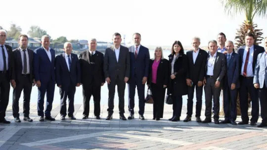 Toğan ve Yılmaz muhtarlarla buluştu