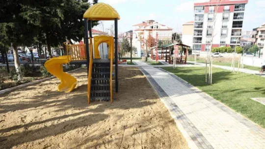 Şehit Öğretmenler parkı törenle açıldı