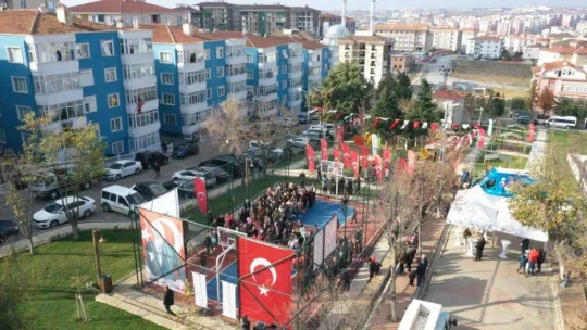Şehit Öğretmenler parkı törenle açıldı