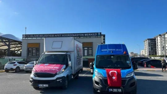 Silivri'den deprem bölgesine 15 tır yardım malzemesi