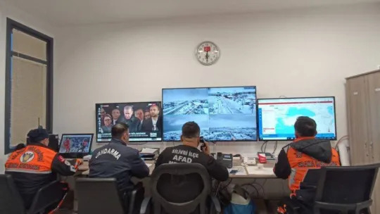 Silivri belediyesinden yoğun kar mesaisi