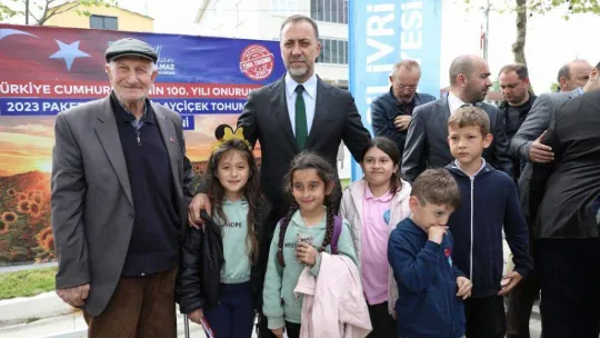 Silivri belediyesinden üreticilere 7 milyon TL'lik Ayçiçek tohumu desteği