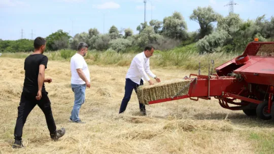 Silivri belediyesinden Kavaklı çiftçisine 100.000 TL'lik destek