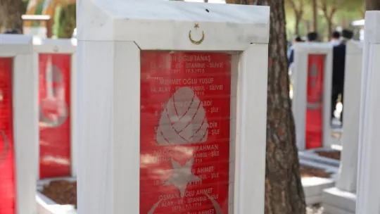 Silivrili Kıbrıs gazileri şehitler diyarı Çanakkale'yi gezdi