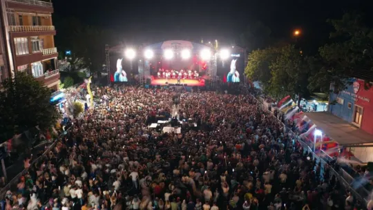 61. Yoğurt Festivali'ne Özcan Deniz ile muhteşem final