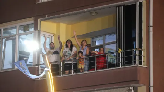 61. Yoğurt Festivali'ne Özcan Deniz ile muhteşem final