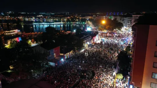 61. Yoğurt Festivali'ne Özcan Deniz ile muhteşem final