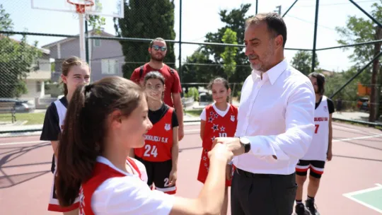 Kavaklı yeni sağlık merkezi ile park ve spor sahalarına kavuştu