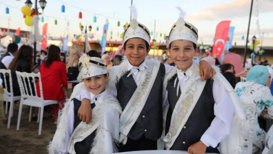 Silivri belediyesinden 200 çocuğa coşkulu sünnet şöleni