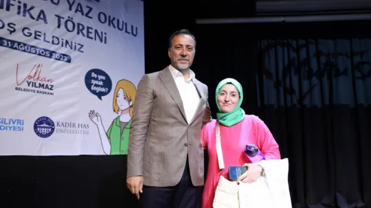 Ücretsiz İngilizce kursunda sertifika heyecanı yaşandı