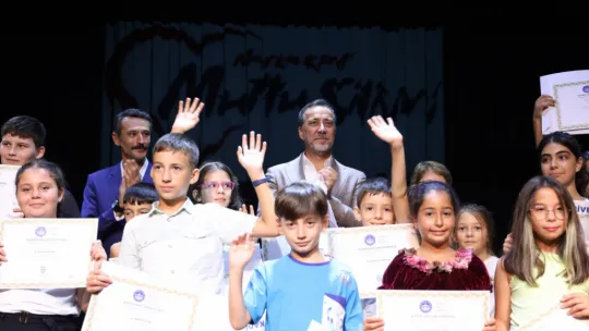 Ücretsiz İngilizce kursunda sertifika heyecanı yaşandı