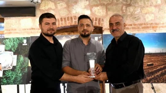 Fotoğraf yarışması sergisi ziyarete açıldı