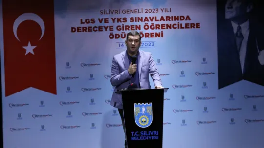 Silivri Belediyesinden YKS ve LGS'de dereceye giren öğrencilere ödül