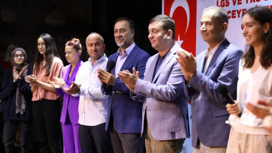 Silivri Belediyesinden YKS ve LGS'de dereceye giren öğrencilere ödül