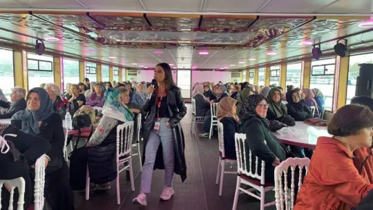 Silivrili kadınlar boğazın tadını çıkarıyor