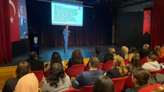 Silivri 'de kadına yönelik şiddete hayır konulu panel düzenlendi