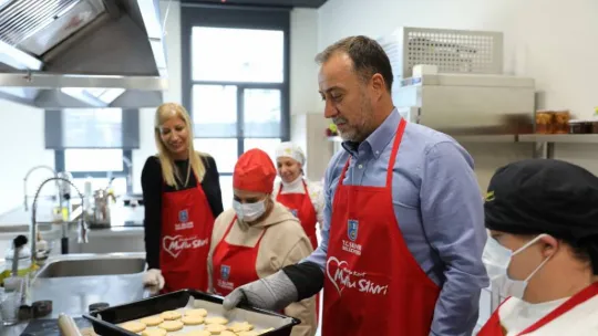 Başkan Yılmaz Silivri'deki özel bireylerle bir araya geldi