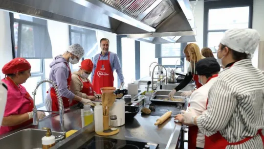 Başkan Yılmaz Silivri'deki özel bireylerle bir araya geldi