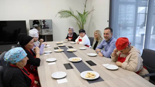 Başkan Yılmaz Silivri'deki özel bireylerle bir araya geldi