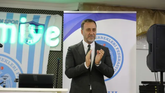 Erzurumlular gecesinde başkan Yılmaz'a yoğun ilgi