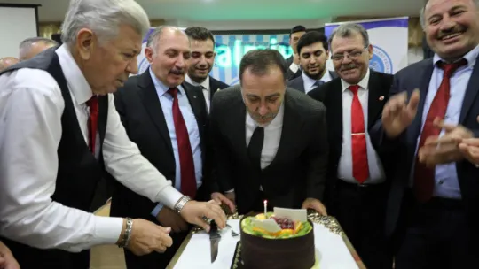 Erzurumlular gecesinde başkan Yılmaz'a yoğun ilgi