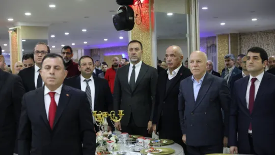 Erzurumlular gecesinde başkan Yılmaz'a yoğun ilgi