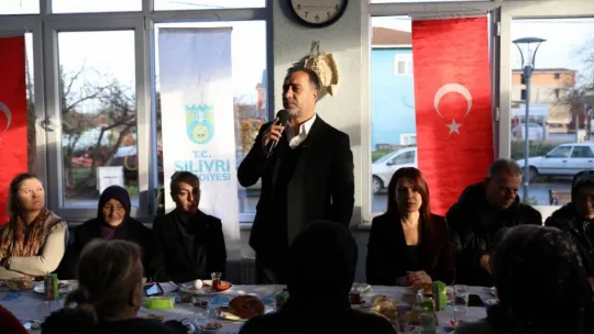 Başkan Yılmaz: 'Hanımefendilerle yol yürüyoruz'