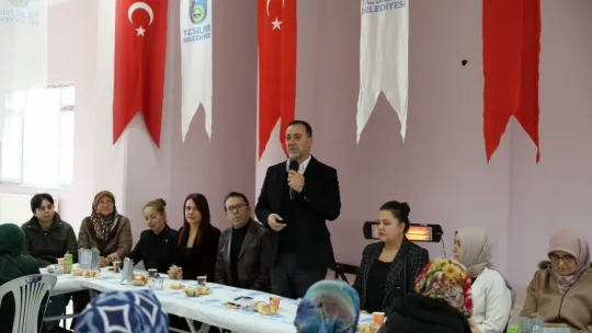 Başkan Yılmaz: 'Hanımefendilerle yol yürüyoruz'