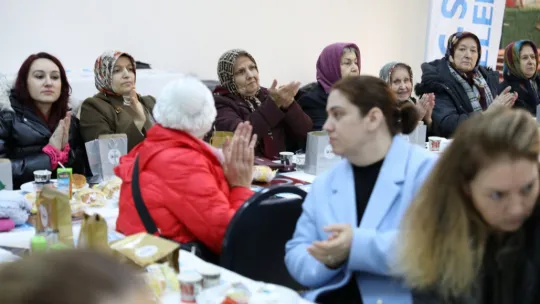 Kadın buluşmalarında hizmet vurgusu